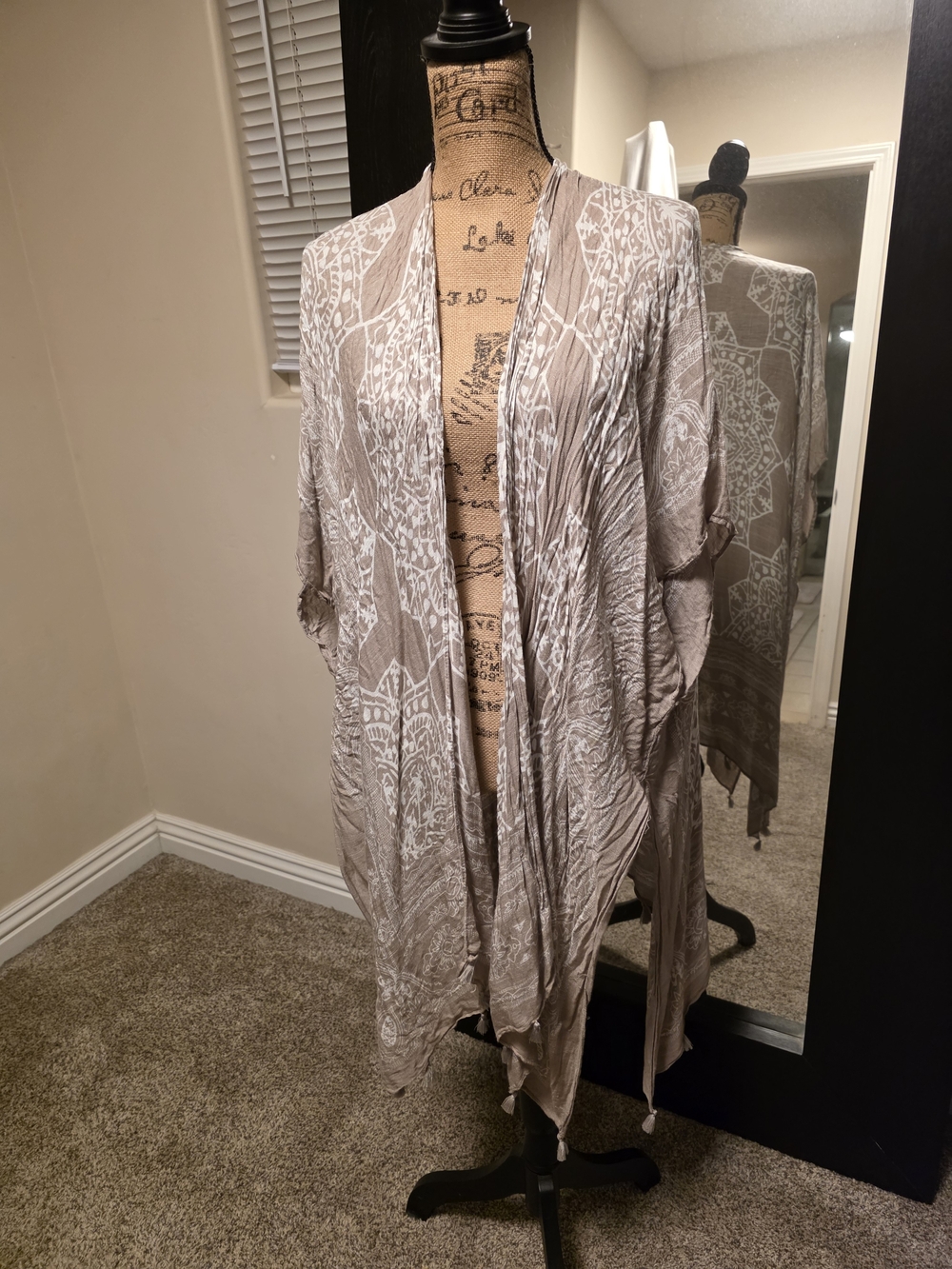 Light Taupe Printed Open-Front Kimono Jacket